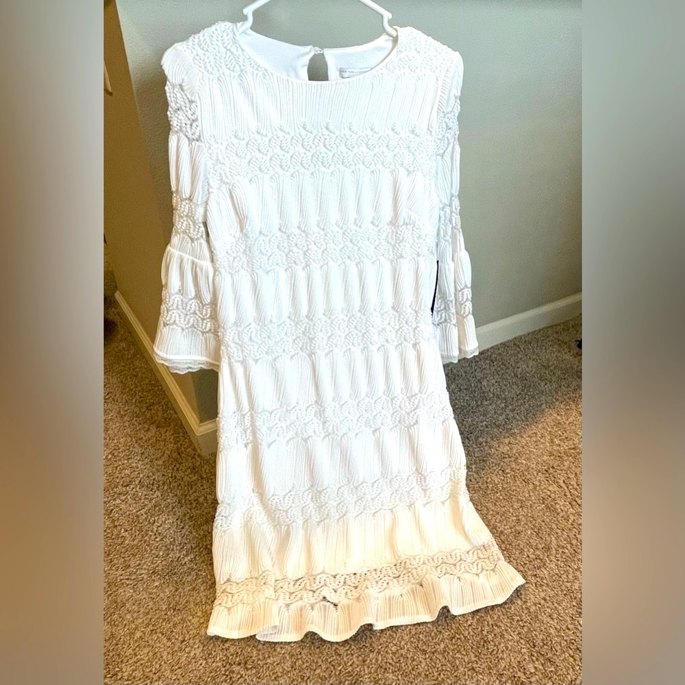 White Dress⭐️NEW